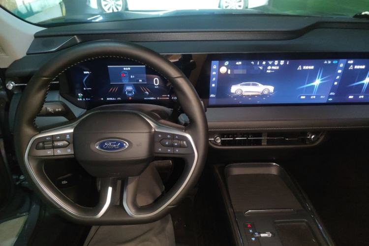 Used Ford Mondeo 2025 1.5T EcoBoost E Hybrid Luxury Edition Center Console