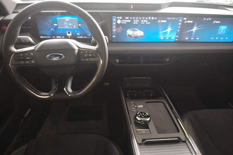 Used Ford Mondeo 2025 2.0T EcoBoost E Hybrid Sport Edition ST-Line Center Console