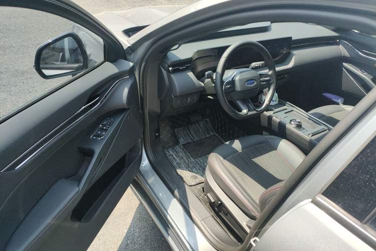 Used Ford Mondeo 2025 1.5T EcoBoost Comfort Version Driver Seat