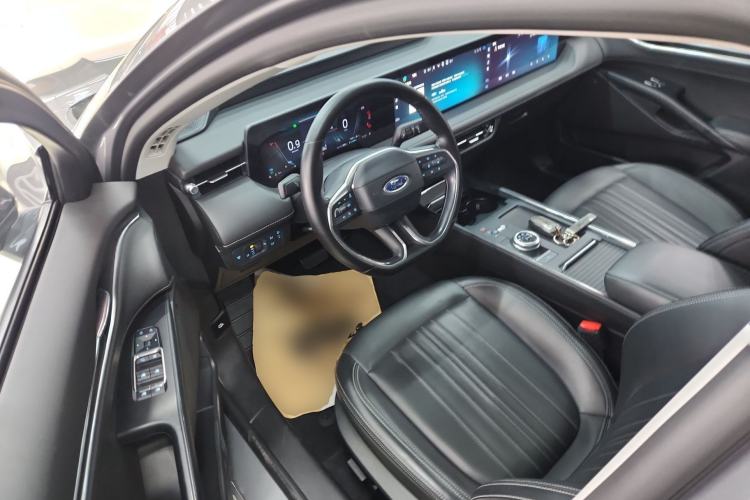 Used Ford Mondeo 2025 2.0T EcoBoost Luxury Version Driver Seat