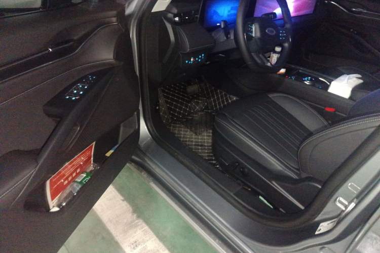Used Ford Mondeo 2025 1.5T EcoBoost E Hybrid Luxury Edition Driver Seat