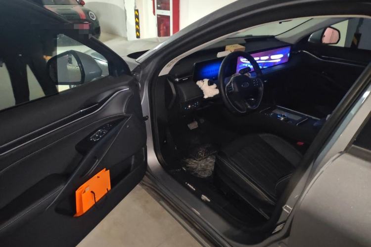 Used Ford Mondeo 2025 1.5T EcoBoost Luxury Version Driver Seat