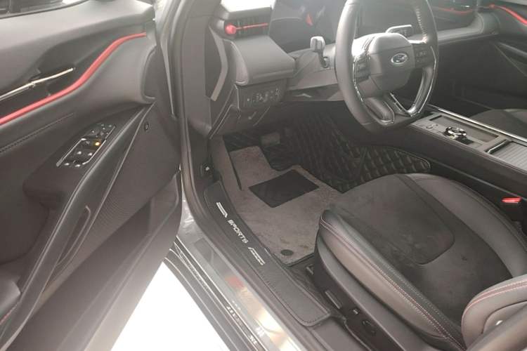 Used Ford Mondeo 2025 2.0T EcoBoost E Hybrid Sport Edition ST-Line Driver Seat