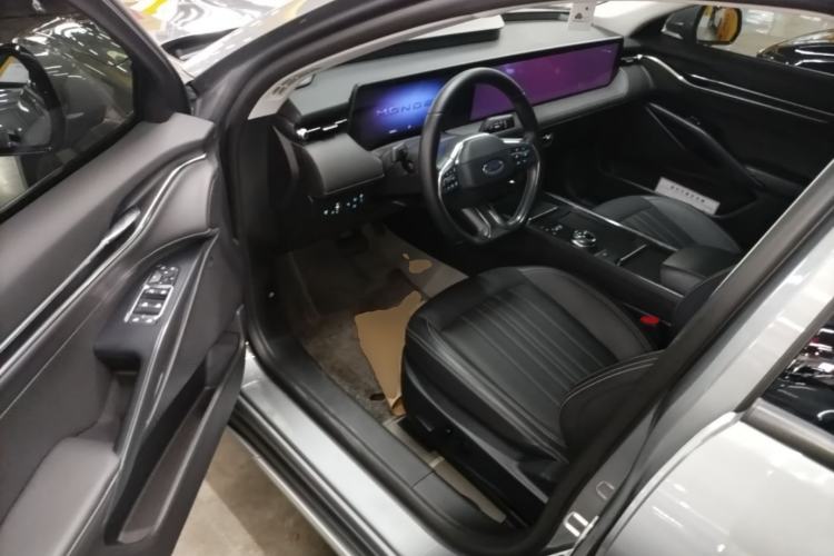 Used Ford Mondeo 2025 1.5T EcoBoost Luxury Version Driver Seat