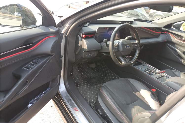Used Ford Mondeo 2025 2.0T EcoBoost E Hybrid Sport Edition ST-Line Driver Seat