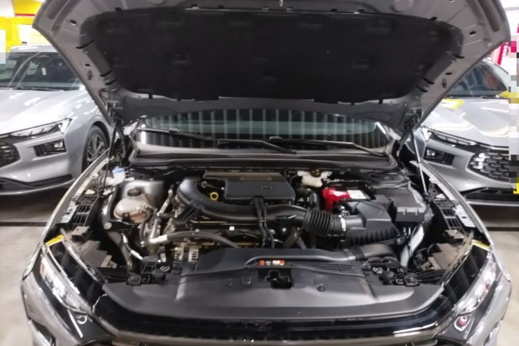 Used Ford Mondeo 2025 2.0T EcoBoost Ultimate Edition Engine Bay