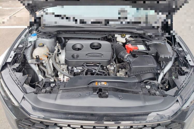 Used Ford Mondeo 2025 1.5T EcoBoost Luxury Version Engine Bay