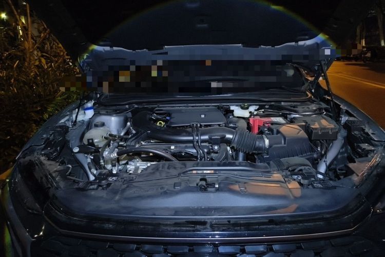 Used Ford Mondeo 2025 2.0T EcoBoost Luxury Version Engine Bay