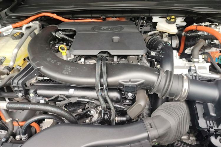 Used Ford Mondeo 2025 2.0T EcoBoost E Hybrid Sport Edition ST-Line Engine Bay