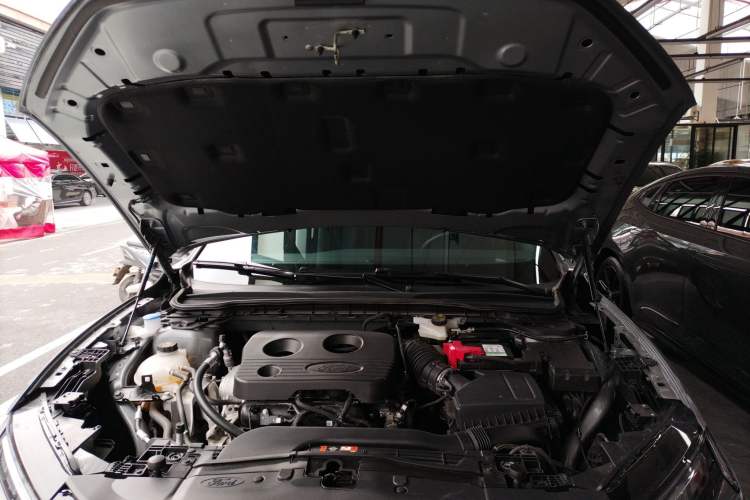 Used Ford Mondeo 2025 1.5T EcoBoost Comfort Version Engine Bay