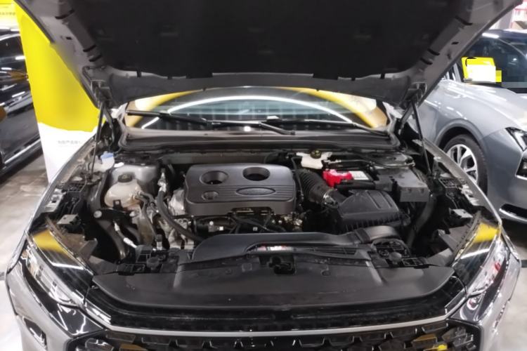 Used Ford Mondeo 2025 1.5T EcoBoost Luxury Version Engine Bay