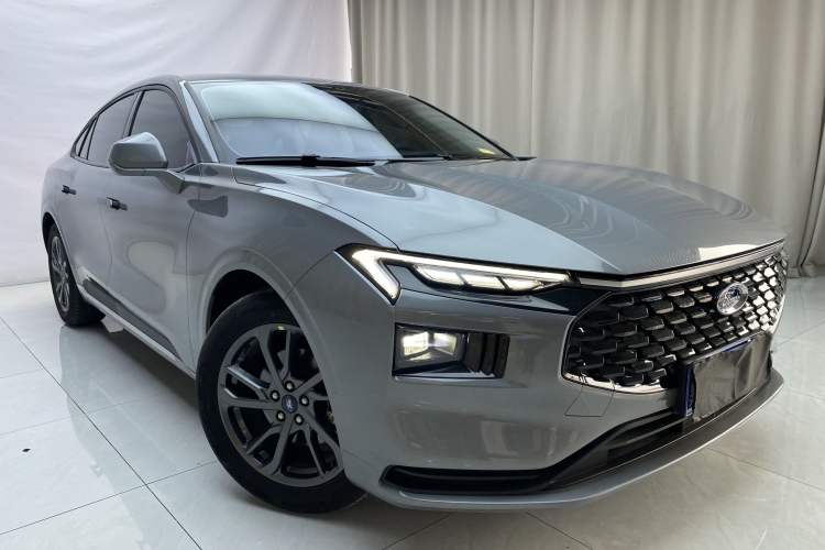 Used Ford Mondeo 2025 2.0T EcoBoost Luxury Version Exterior 1