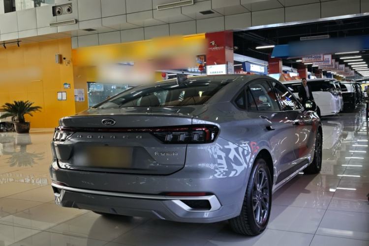Used Ford Mondeo 2025 2.0T EcoBoost Luxury Version Exterior 1