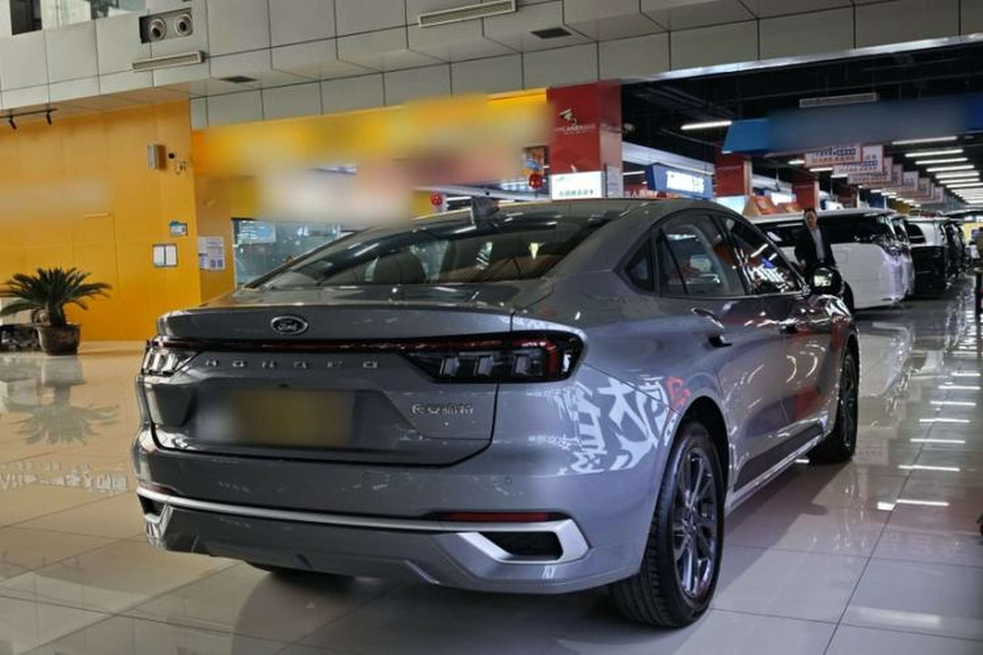Used Ford Mondeo 2025 2.0T EcoBoost Luxury Version Exterior 1