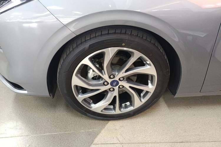 Used Ford Mondeo 2025 2.0T EcoBoost Ultimate Edition Exterior 4