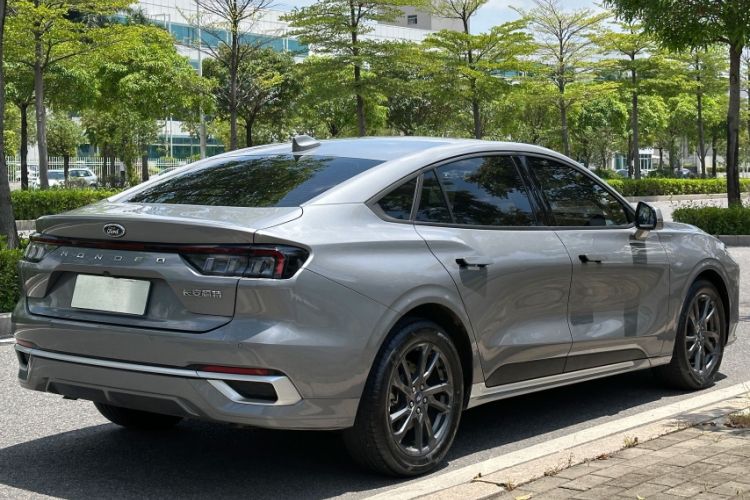 Used Ford Mondeo 2025 2.0T EcoBoost Luxury Version Exterior 5