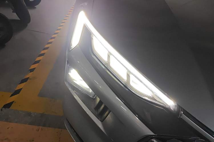 Used Ford Mondeo 2025 1.5T EcoBoost E Hybrid Comfort Edition Exterior 6