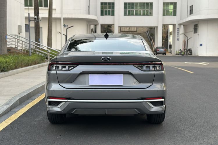 Used Ford Mondeo 2025 2.0T EcoBoost Luxury Version Exterior 6