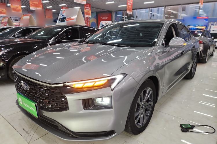 Used Ford Mondeo 2025 2.0T EcoBoost Luxury Version Front Left 45 Deg