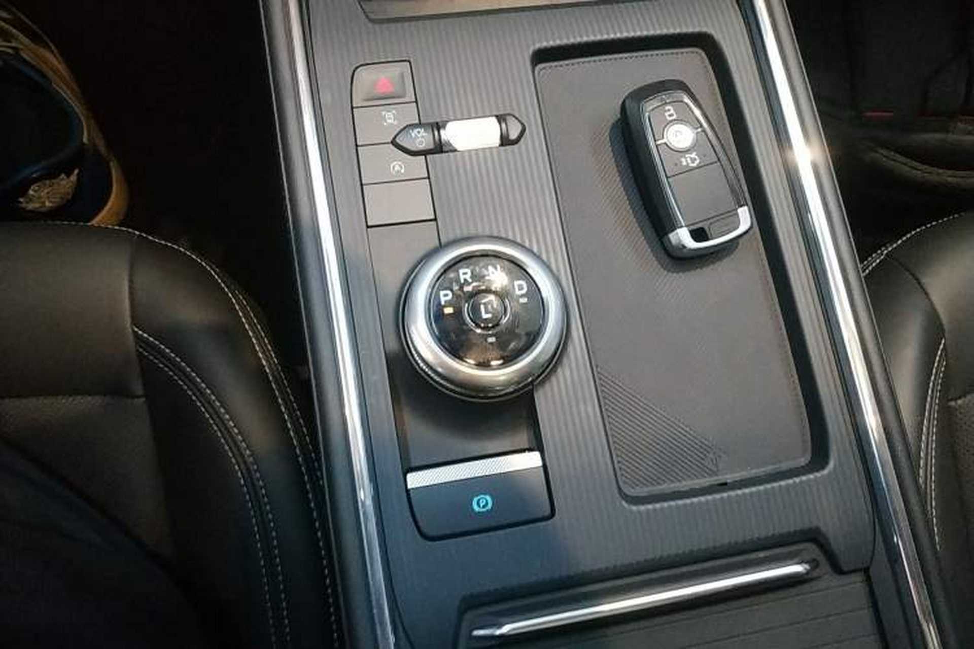 Used Ford Mondeo 2025 2.0T EcoBoost Luxury Version Gear Lever