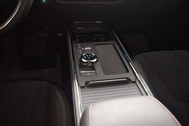 Used Ford Mondeo 2025 2.0T EcoBoost E Hybrid Sport Edition ST-Line Gear Lever