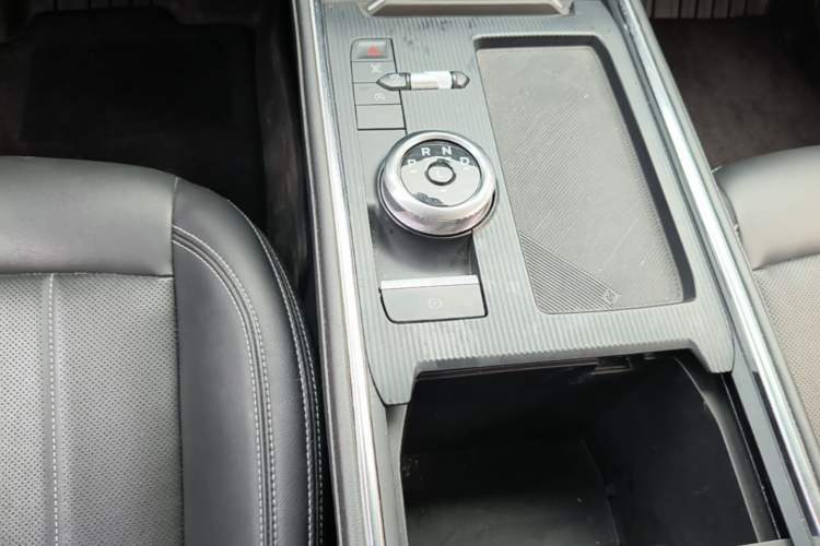 Used Ford Mondeo 2025 1.5T EcoBoost Luxury Version Gear Lever