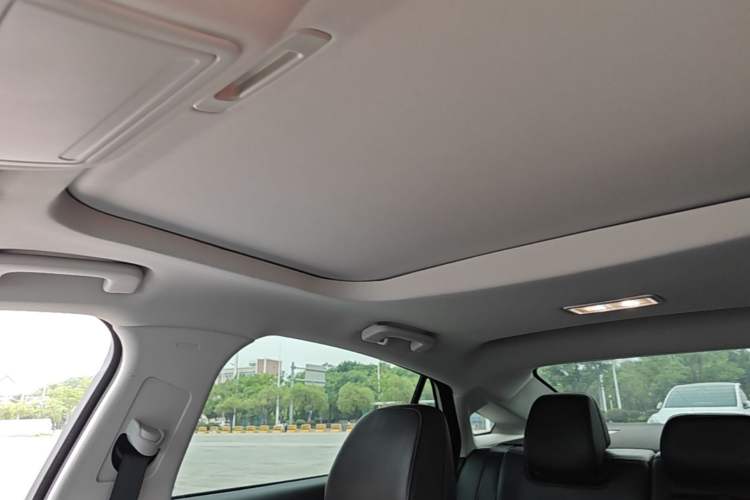 Used Ford Mondeo 2025 1.5T EcoBoost Luxury Version Headliner