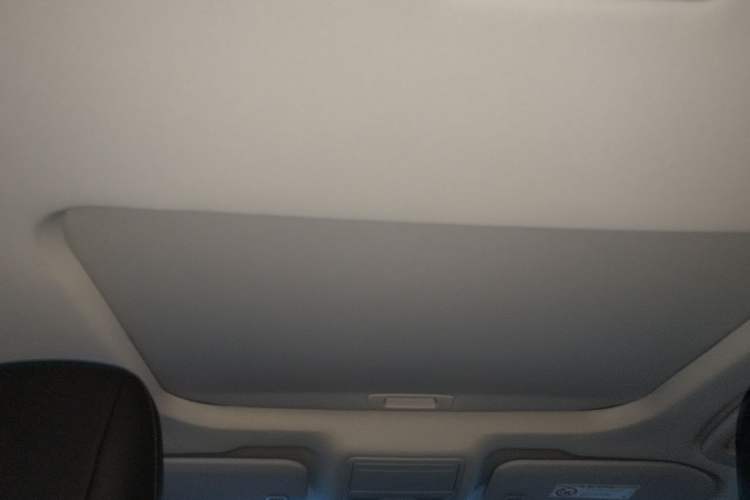 Used Ford Mondeo 2025 2.0T EcoBoost Luxury Version Headliner