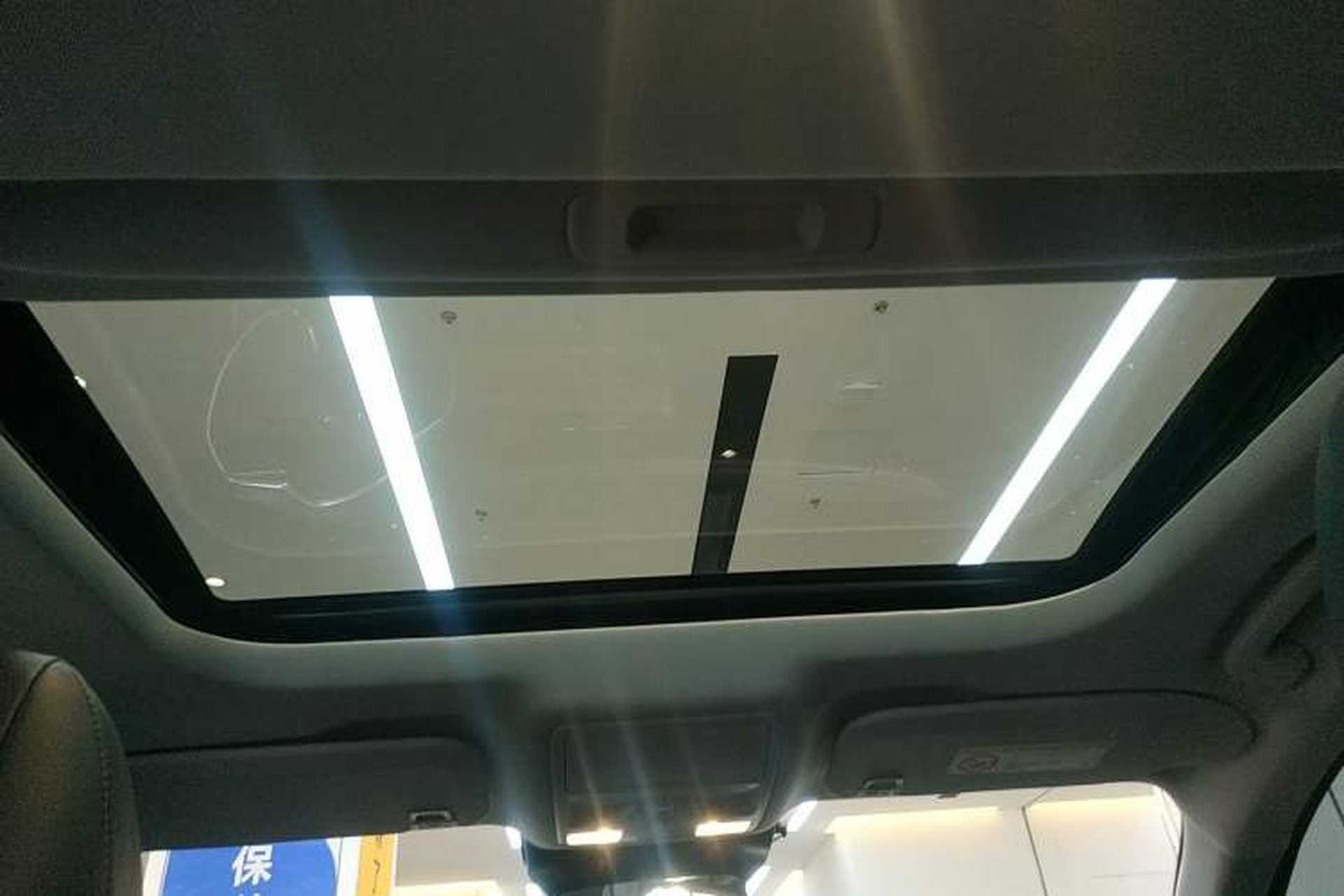 Used Ford Mondeo 2025 2.0T EcoBoost Luxury Version Headliner