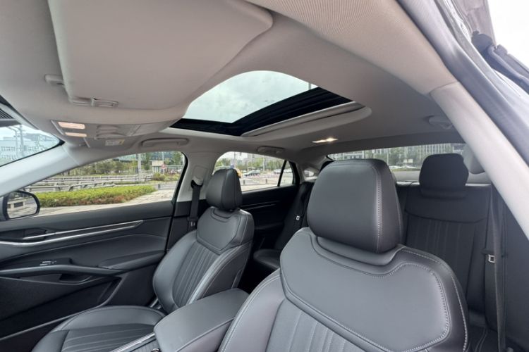 Used Ford Mondeo 2025 1.5T EcoBoost Luxury Version Headliner