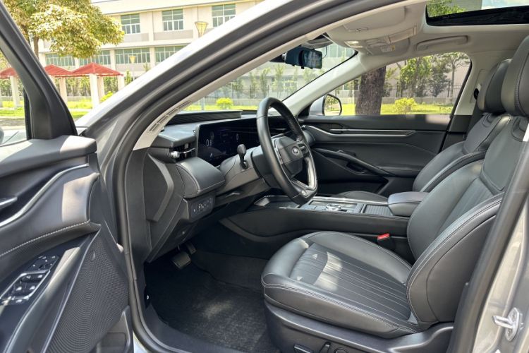 Used Ford Mondeo 2025 2.0T EcoBoost Luxury Version Interior 2