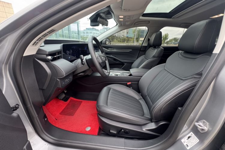 Used Ford Mondeo 2025 1.5T EcoBoost Luxury Version Interior 2