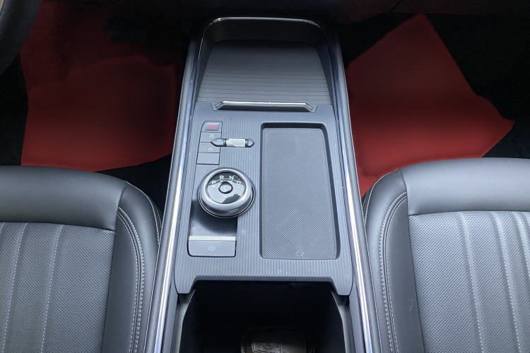 Used Ford Mondeo 2025 2.0T EcoBoost Luxury Version Interior 3