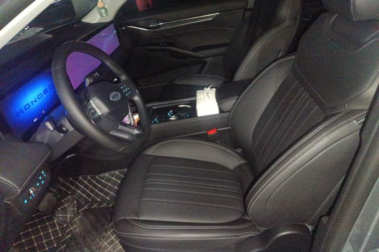 Used Ford Mondeo 2025 1.5T EcoBoost E Hybrid Luxury Edition Left Front Seat