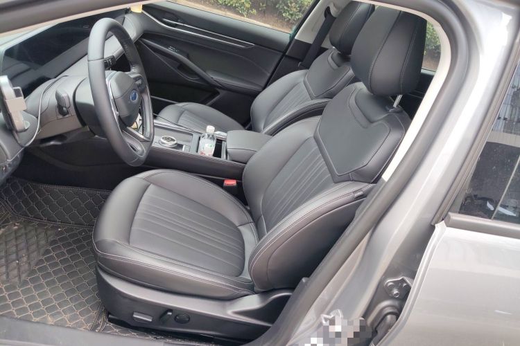 Used Ford Mondeo 2025 1.5T EcoBoost Luxury Version Left Front Seat