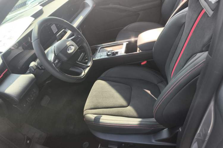 Used Ford Mondeo 2025 2.0T EcoBoost E Hybrid Sport Edition ST-Line Left Front Seat