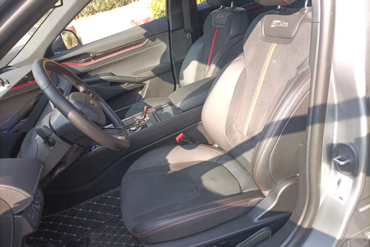 Used Ford Mondeo 2025 2.0T EcoBoost E Hybrid Sport Edition ST-Line Left Front Seat