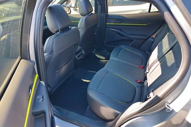 Used Ford Mondeo 2025 2.0T EcoBoost E Hybrid Sport Edition Left Rear Seat