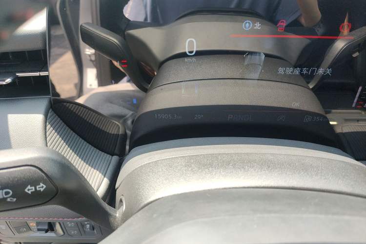 Used Ford Mondeo 2025 1.5T EcoBoost Comfort Version Odometer Close Up