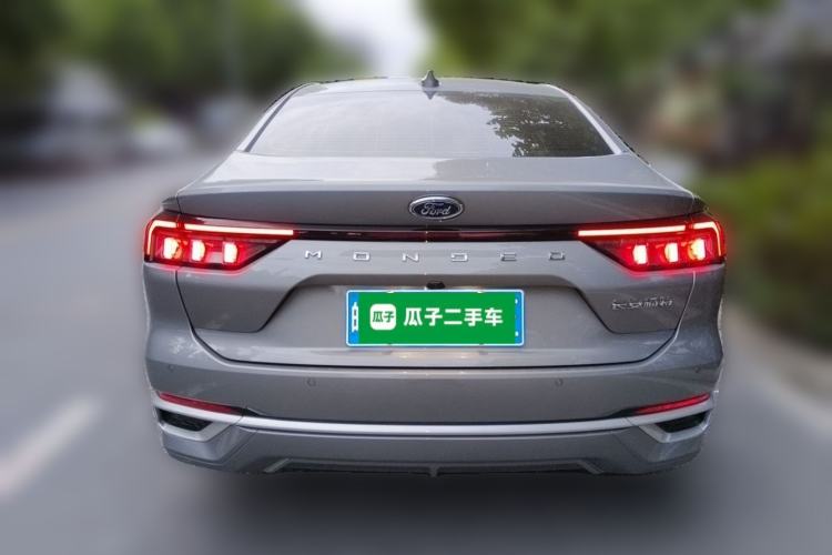 Used Ford Mondeo 2025 2.0T EcoBoost Luxury Version Rear