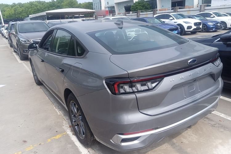 Used Ford Mondeo 2025 2.0T EcoBoost Luxury Version Rear Left 45 Deg