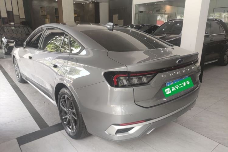 Used Ford Mondeo 2025 2.0T EcoBoost Luxury Version Rear Left 45 Deg