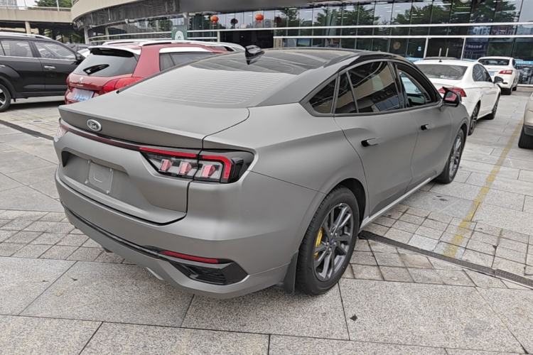Used Ford Mondeo 2025 1.5T EcoBoost Luxury Version Rear Right 45 Deg