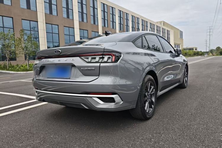 Used Ford Mondeo 2025 1.5T EcoBoost Luxury Version Rear Right 45 Deg