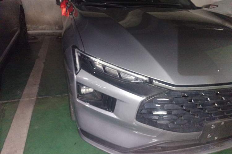 Used Ford Mondeo 2025 1.5T EcoBoost E Hybrid Luxury Edition Right Front Headlight