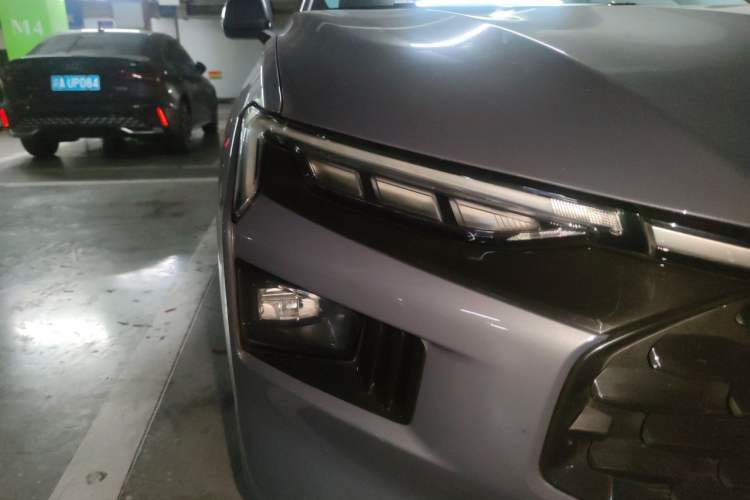 Used Ford Mondeo 2025 1.5T EcoBoost E Hybrid Luxury Edition Right Front Headlight