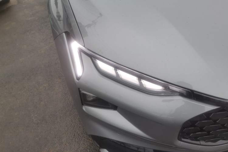 Used Ford Mondeo 2025 2.0T EcoBoost E Hybrid Sport Edition ST-Line Right Front Headlight