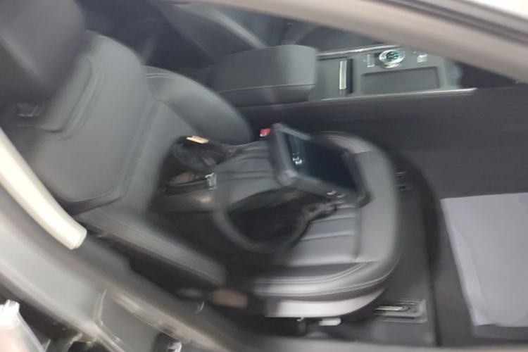 Used Ford Mondeo 2025 2.0T EcoBoost Luxury Version Right Front Seat