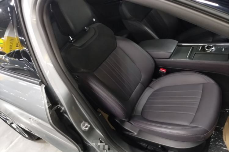 Used Ford Mondeo 2025 2.0T EcoBoost Ultimate Edition Right Front Seat