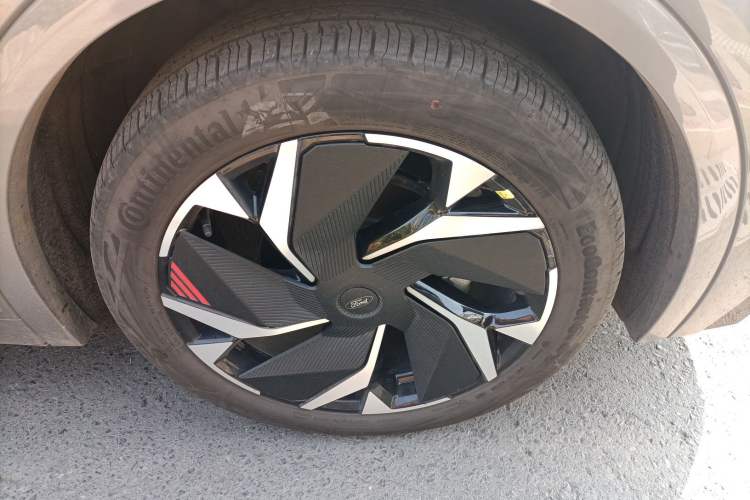 Used Ford Mondeo 2025 2.0T EcoBoost E Hybrid Sport Edition ST-Line Right Front Wheel Hub